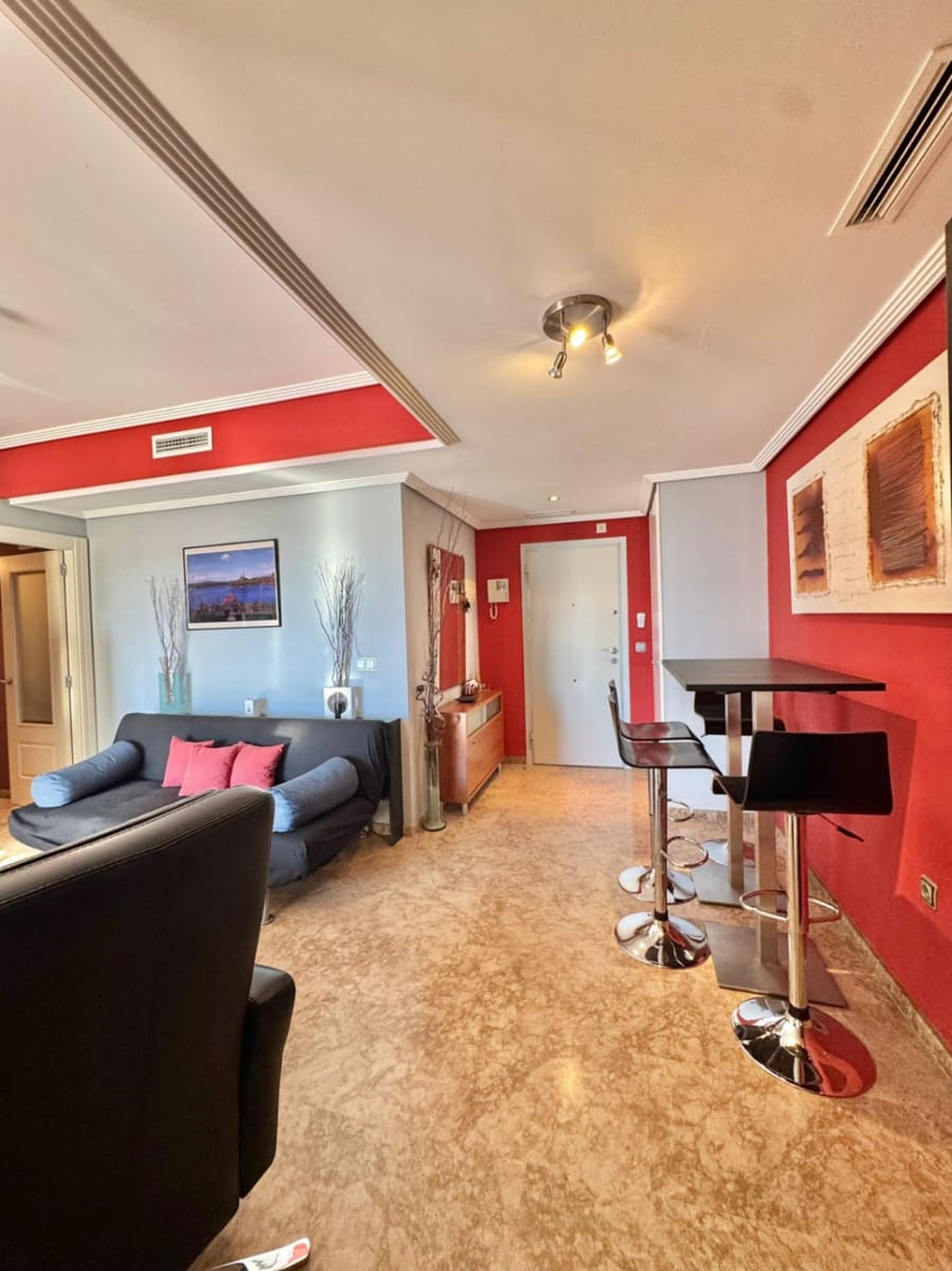 3 sypialnia Apartament na sprzedaż w Benidorm z basenem - 330 000 € (Ref: 9353808)