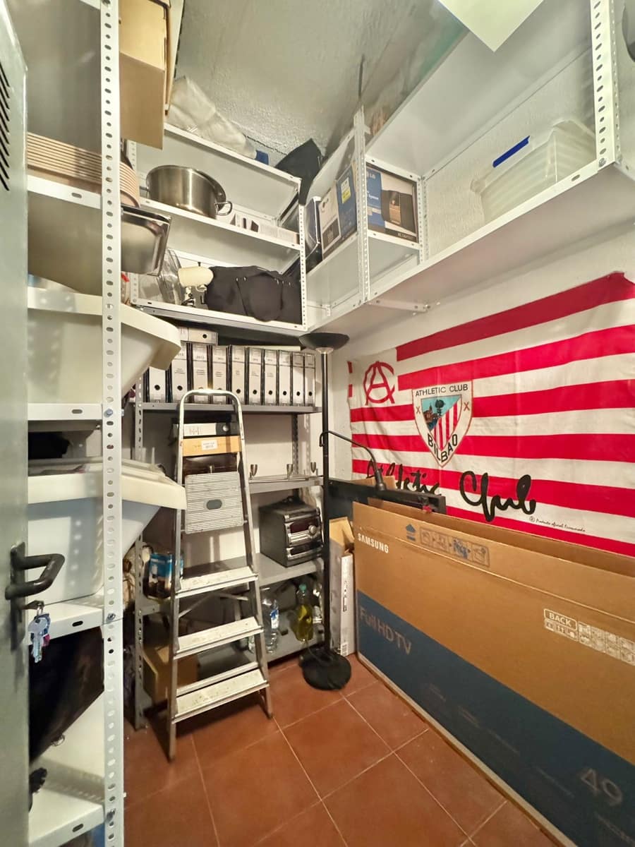 3 sypialnia Apartament na sprzedaż w Benidorm z basenem - 330 000 € (Ref: 9353808)