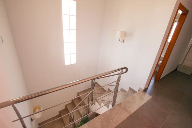 4 makuuhuone Bungalow myytävänä paikassa Pueblo, Calpe / Calp mukana uima-altaan - 549 000 € (Ref: 9359837)