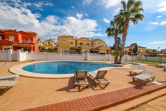 4 makuuhuone Bungalow myytävänä paikassa Pueblo, Calpe / Calp mukana uima-altaan - 549 000 € (Ref: 9359837)