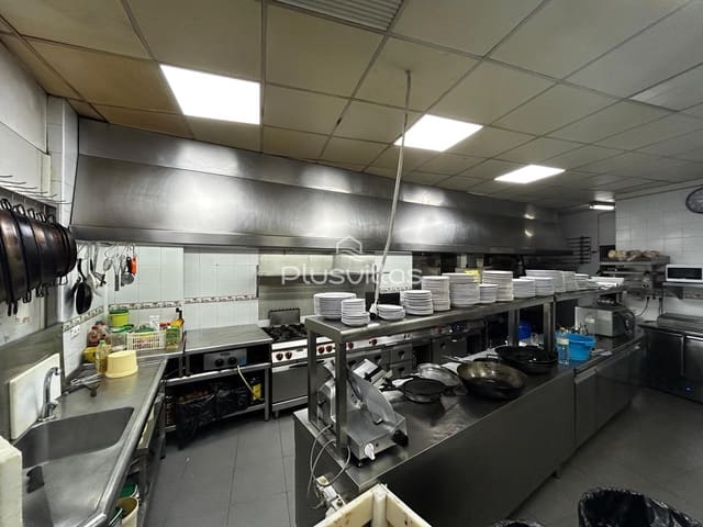 9 quarto Comercial para venda em Pueblo, Calpe / Calp - 950 000 € (Ref: 9362724)