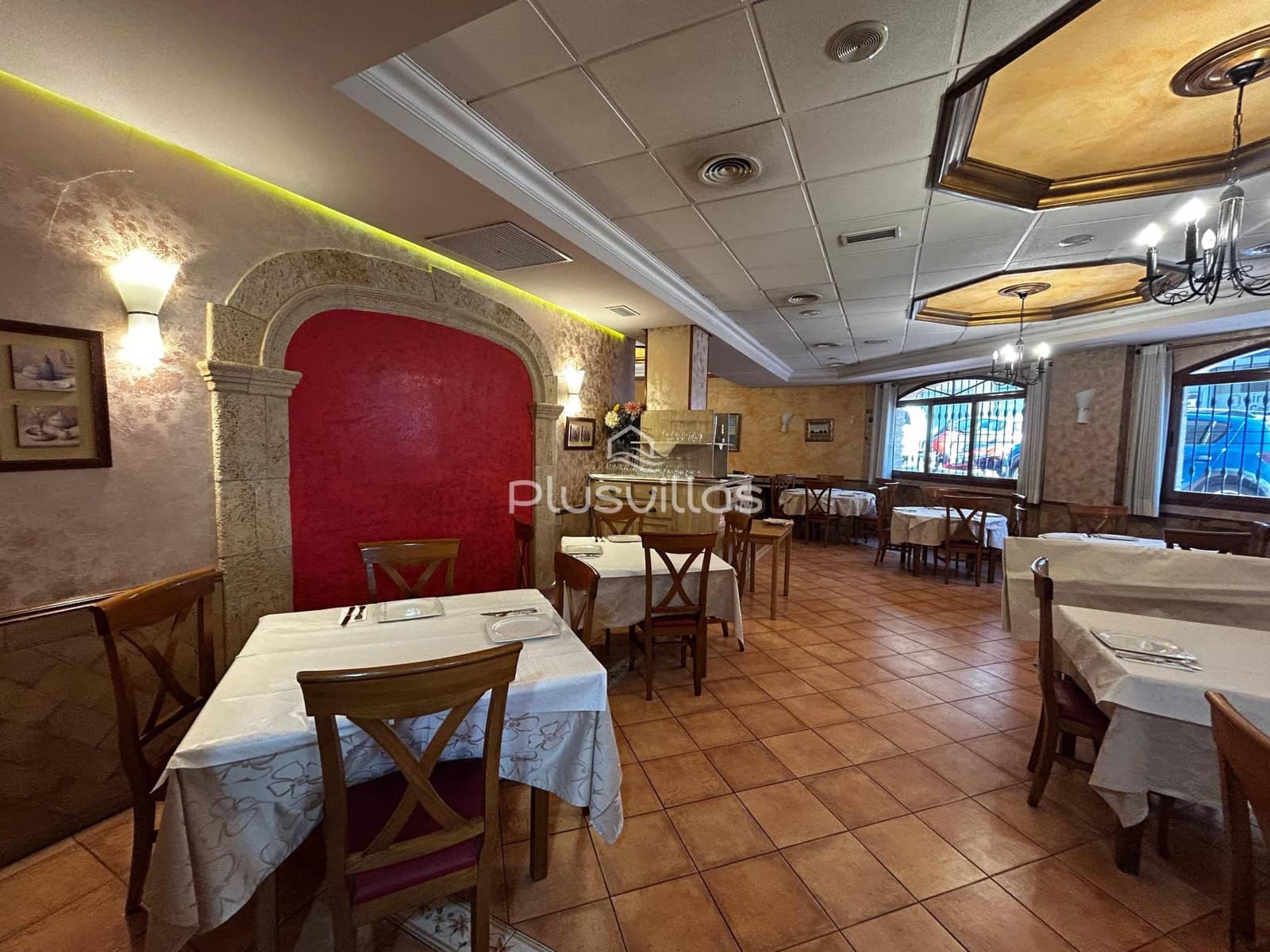 9 soveværelse Erhverv til salg i Calpe / Calp - € 950.000 (Ref: 9362724)