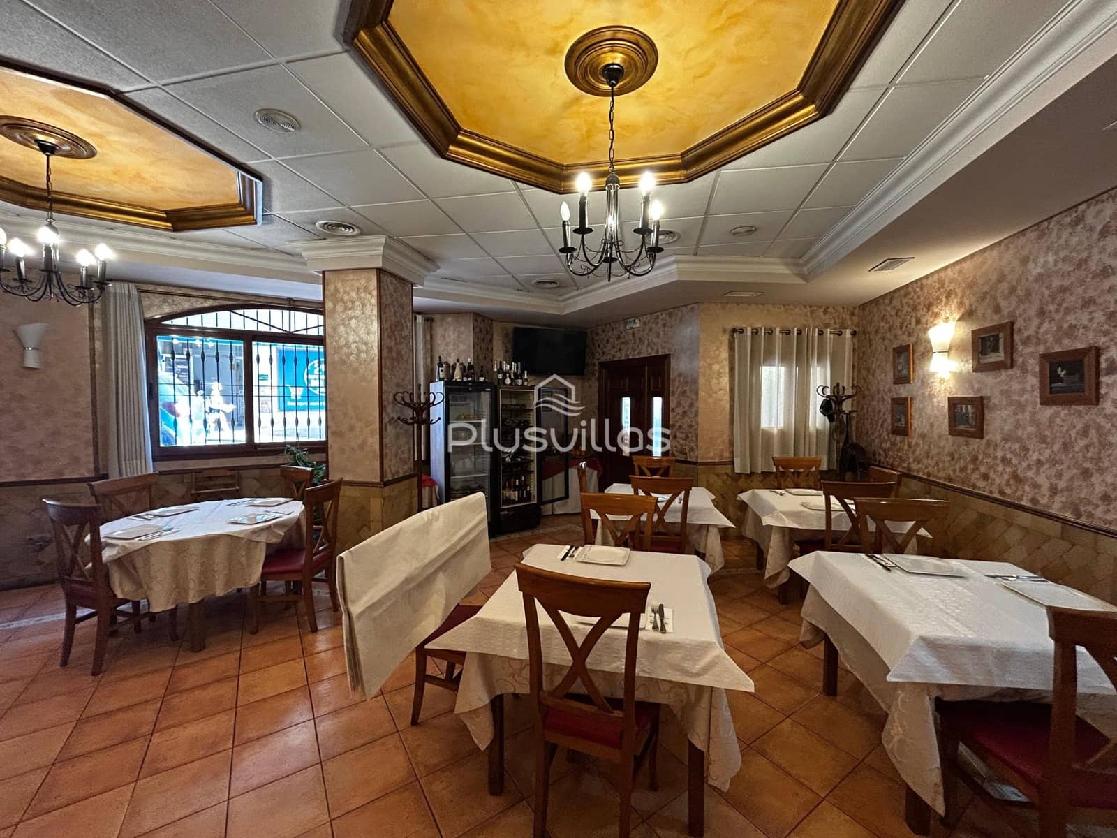 9 soveværelse Erhverv til salg i Calpe / Calp - € 950.000 (Ref: 9362724)