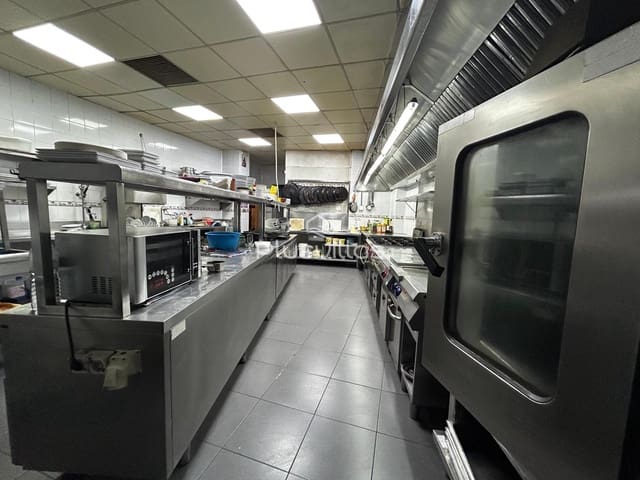 9 quarto Comercial para venda em Pueblo, Calpe / Calp - 950 000 € (Ref: 9362724)