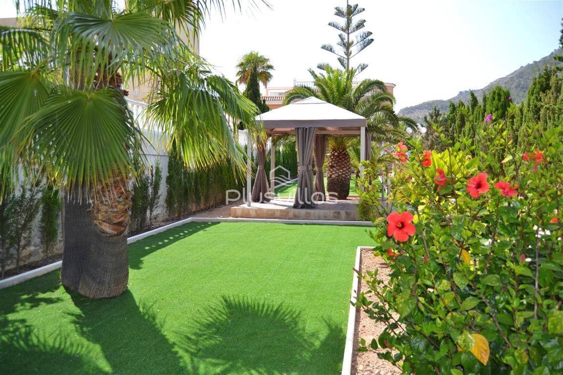5 sovrum Villa till salu i Calpe / Calp med pool - 895 000 € (Ref: 9367806)