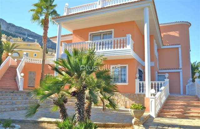 5 bedroom Villa for sale in Maryvilla, Calpe / Calp with pool - € 895,000 (Ref: 9367806)