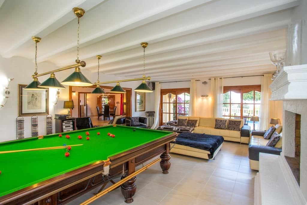 4 sypialnia Willa na sprzedaż w Calpe / Calp z basenem - 2 250 000 € (Ref: 9383180)