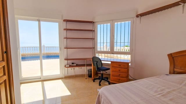 4 bedroom Villa for sale in Benitachell / Benitatxell with pool - € 720,000 (Ref: 9396472)