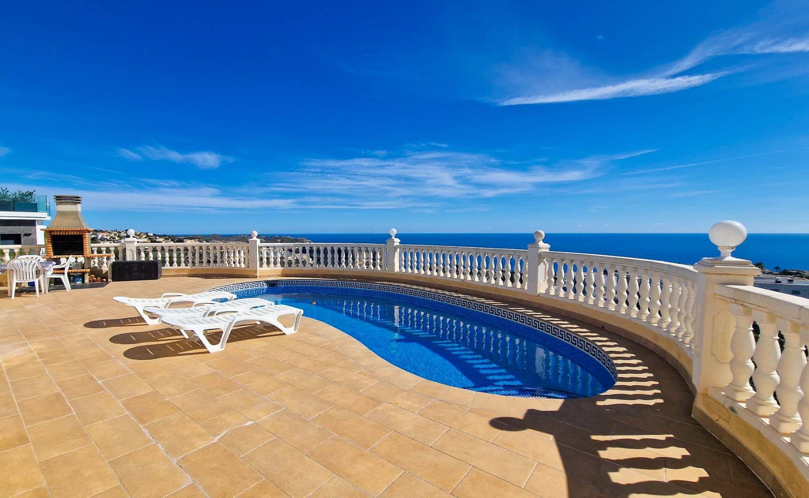 4 bedroom Villa for sale in Benitachell / Benitatxell with pool - € 720,000 (Ref: 9396472)