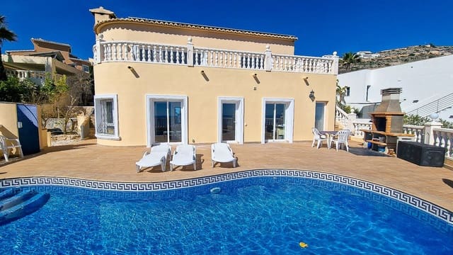 4 bedroom Villa for sale in Benitachell / Benitatxell with pool - € 720,000 (Ref: 9396472)