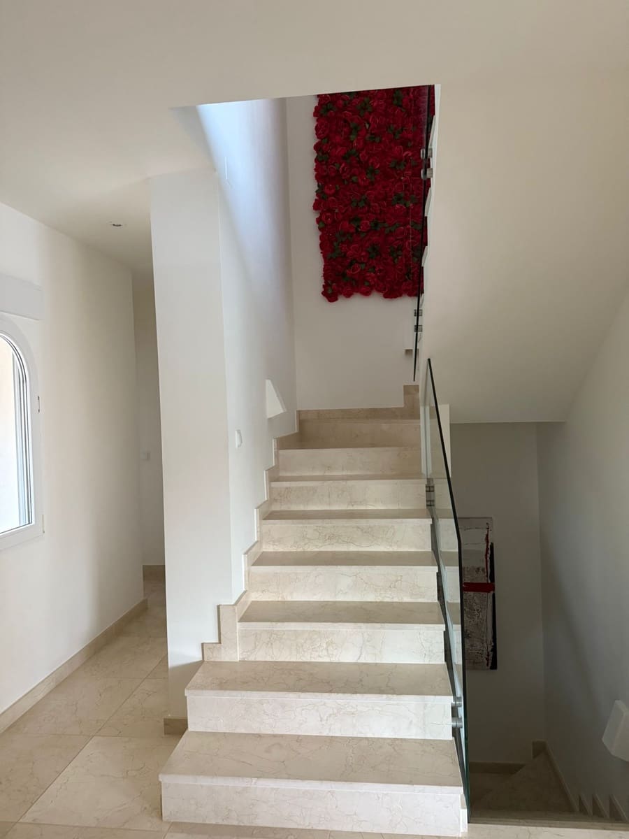 4 soveværelse Villa til salg i Moraira med swimmingpool - € 1.850.000 (Ref: 9398734)