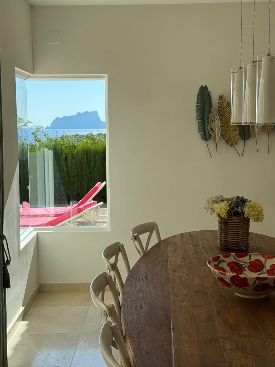 4 soveværelse Villa til salg i Moraira med swimmingpool - € 1.850.000 (Ref: 9398734)