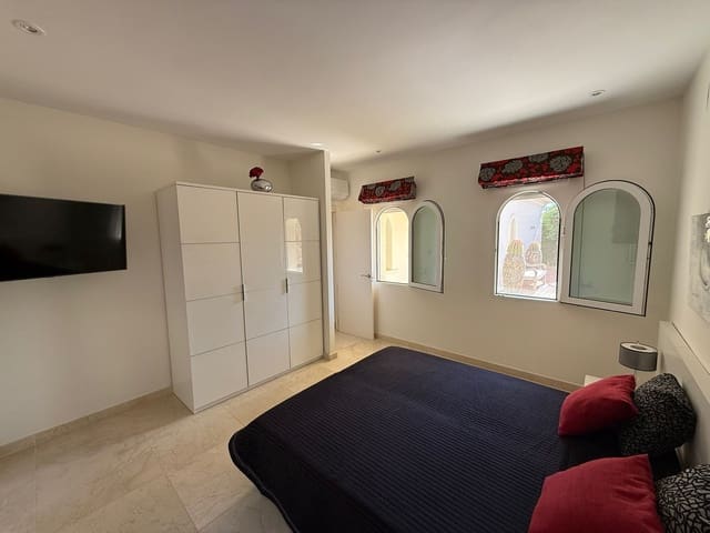 4 Zimmer Villa zu verkaufen in Casco Urbano, Teulada-Moraira mit Pool - 1.850.000 € (Ref: 9398734)