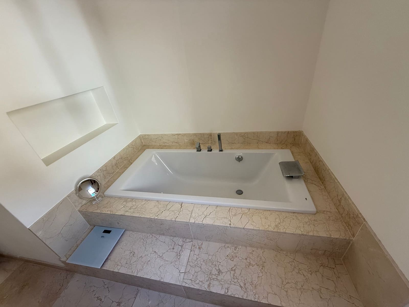 4 soveværelse Villa til salg i Moraira med swimmingpool - € 1.850.000 (Ref: 9398734)