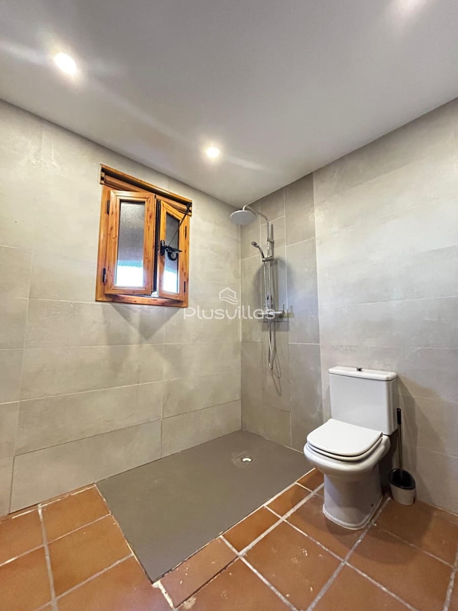 Chalet de 7 habitaciones en Benissa en venta con piscina - 970.000 € (Ref: 9411284)