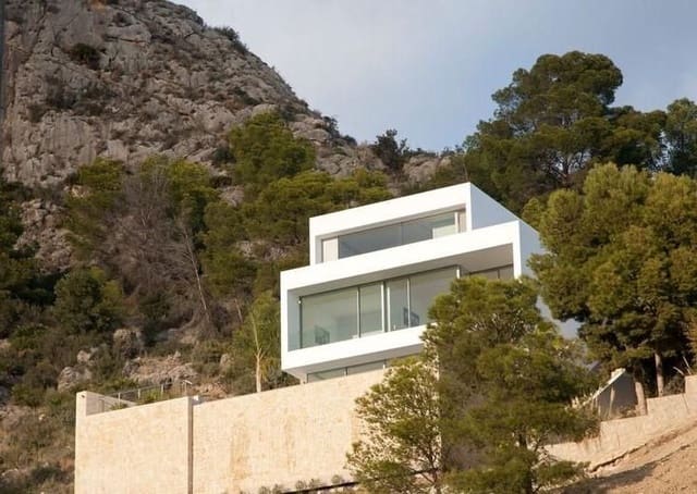 3 sypialnia Willa na sprzedaż w Altea z basenem - 2 980 000 € (Ref: 9414366)