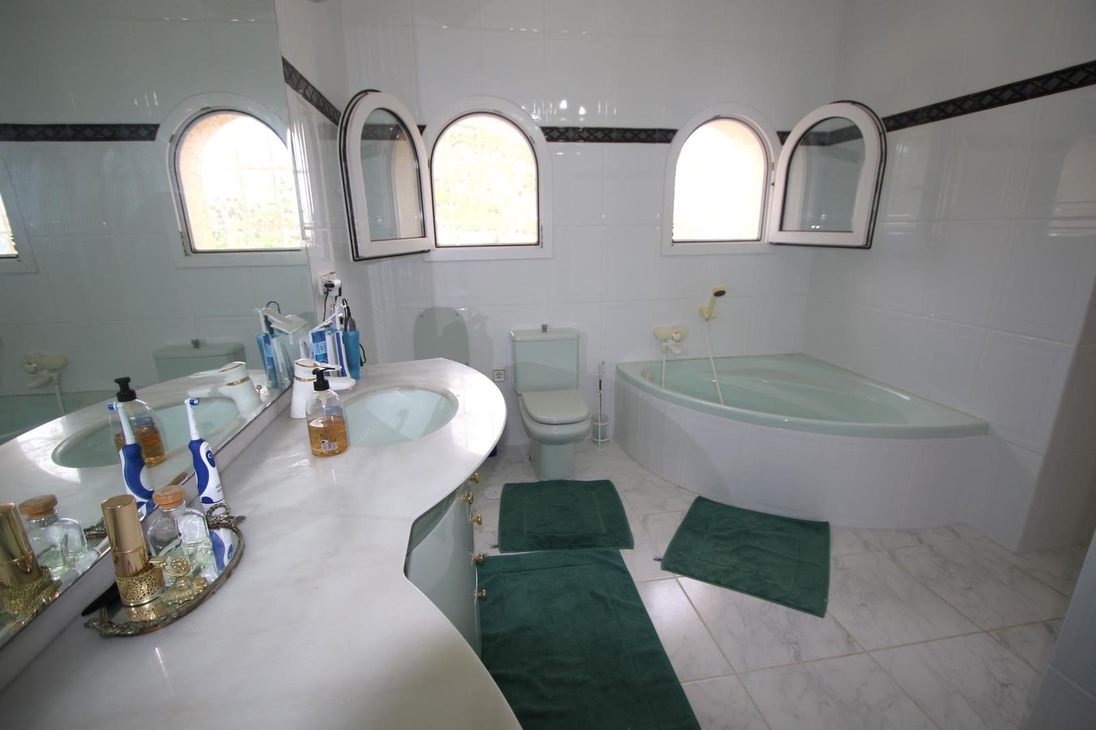 4 soveværelse Villa til salg i Calpe / Calp med swimmingpool - € 1.200.000 (Ref: 9414367)