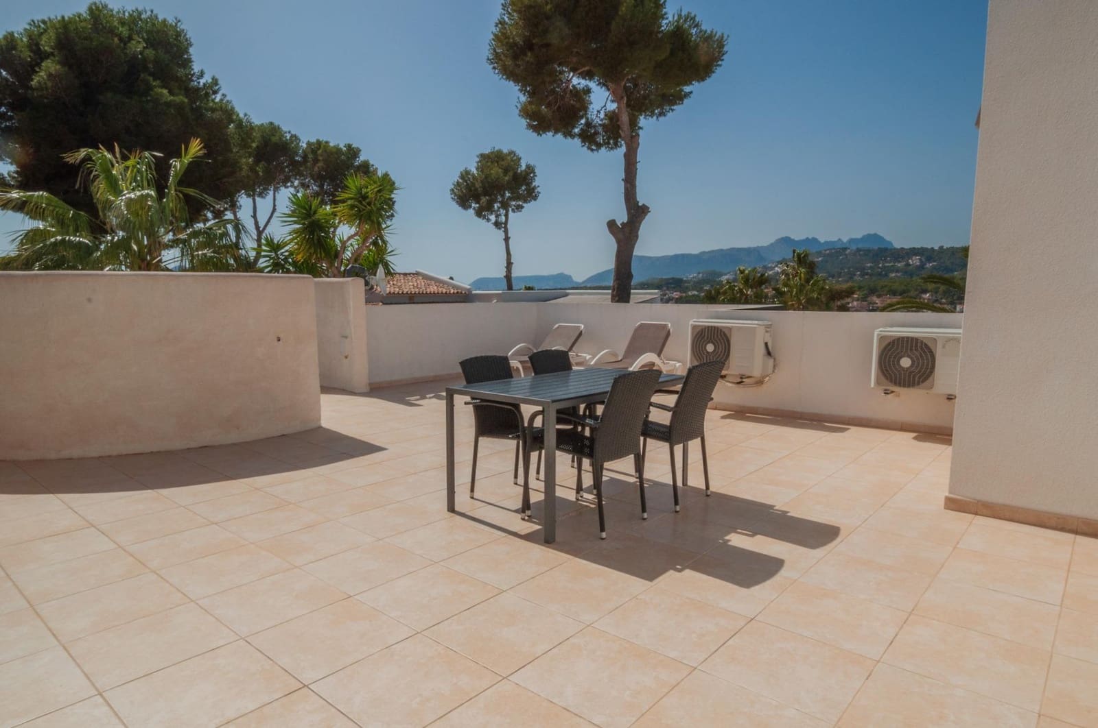 6 Zimmer Villa zu verkaufen in Benissa mit Pool - 895.000 € (Ref: 9414372)