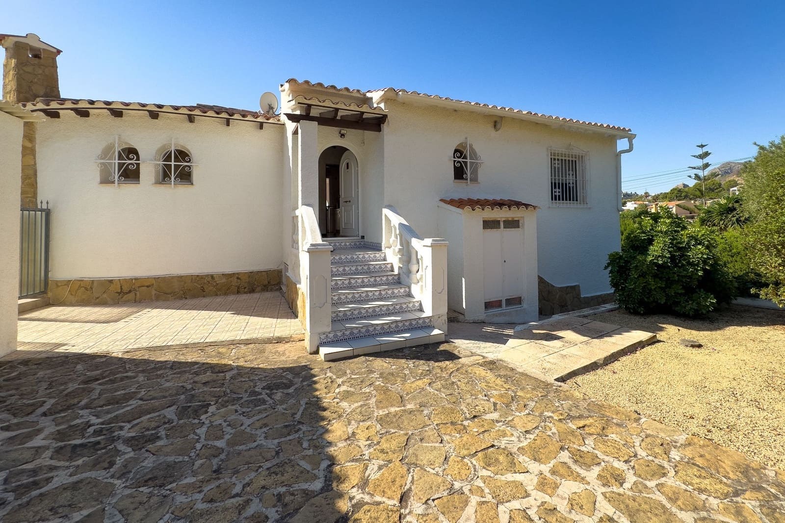 4 soverom Villa til salgs i Calpe / Calp med svømmebasseng - € 495 000 (Ref: 9414381)