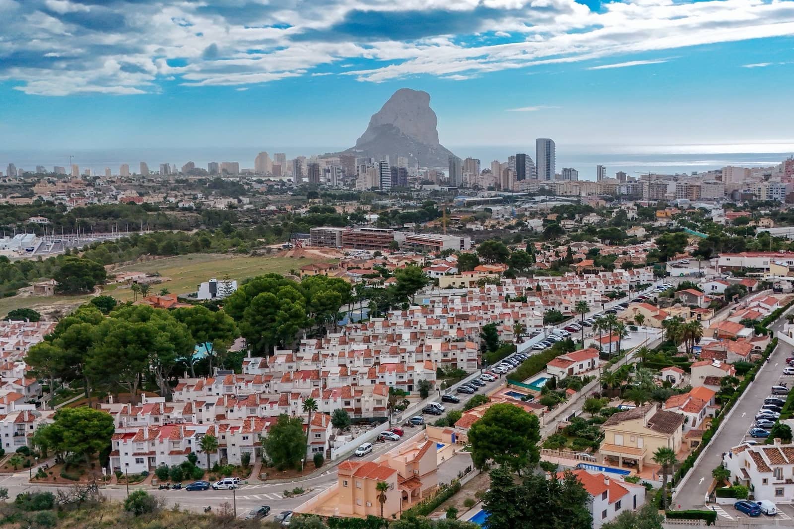 3 makuuhuone Bungalow myytävänä paikassa Calpe / Calp mukana uima-altaan - 325 000 € (Ref: 9414388)