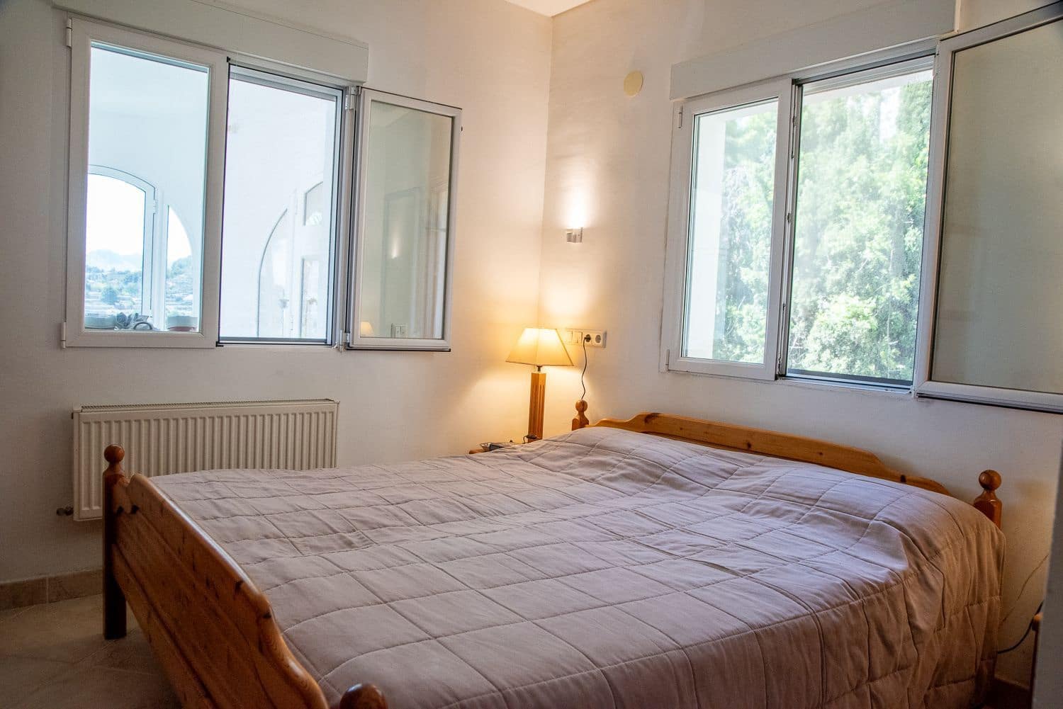 3 makuuhuone Huvila myytävänä paikassa Benissa mukana uima-altaan - 799 000 € (Ref: 9414389)