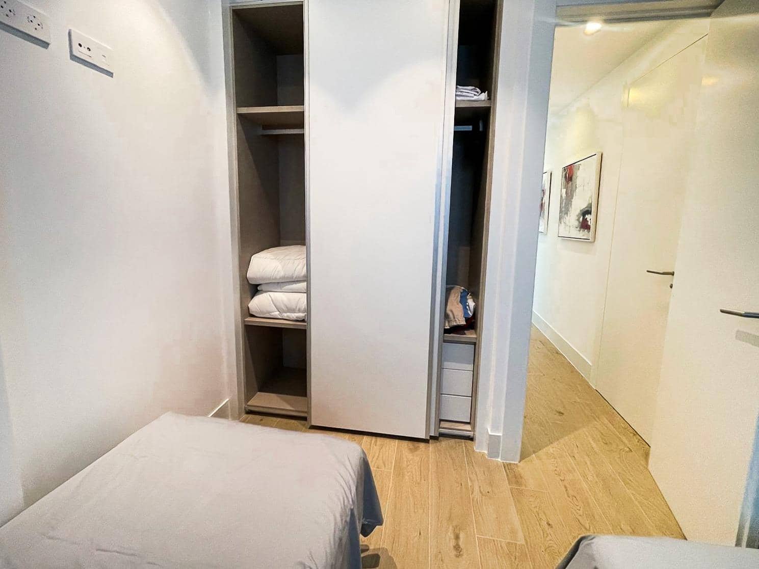 2 soveværelse Lejlighed til salg i Alfaz del Pi / L'Alfas del Pi med swimmingpool - € 649.000 (Ref: 9414399)