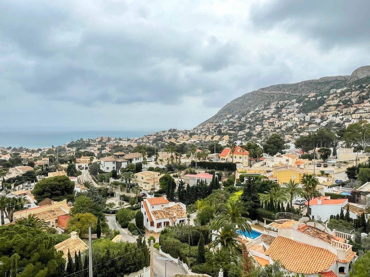 5 bedroom Villa for sale in Calpe / Calp with pool - € 1,290,000 (Ref: 9423971)