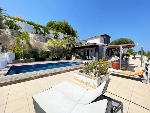 3 sovrum Villa till salu i Pueblo, Calpe / Calp med pool - 1 200 000 € (Ref: 9423973)