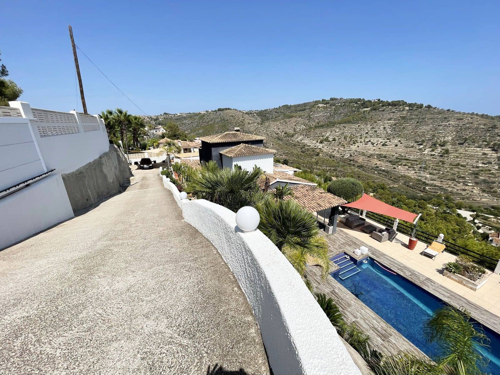 3 sovrum Villa till salu i Calpe / Calp med pool - 1 200 000 € (Ref: 9423973)