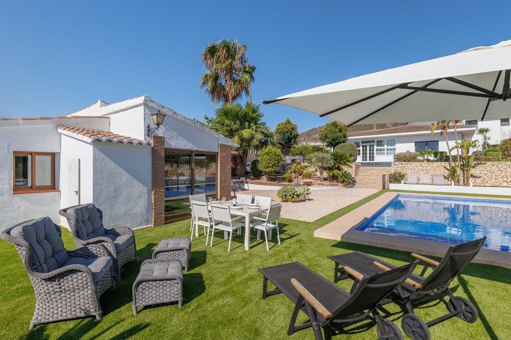 6 soverom Villa til salgs i Calpe / Calp med svømmebasseng - € 1 650 000 (Ref: 9423974)