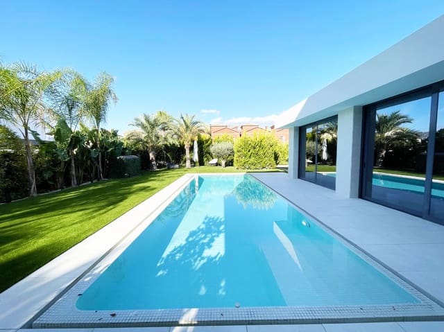 2 soverom Villa til salgs i Pueblo, Calpe / Calp med svømmebasseng - € 1 140 000 (Ref: 9423977)