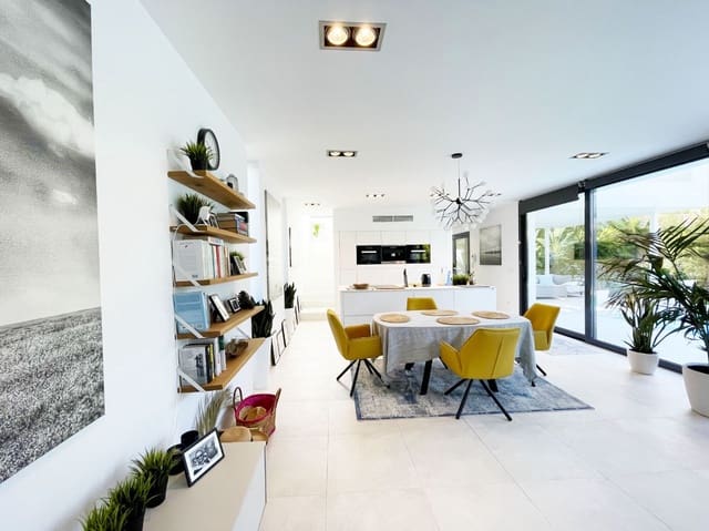 2 soverom Villa til salgs i Pueblo, Calpe / Calp med svømmebasseng - € 1 140 000 (Ref: 9423977)