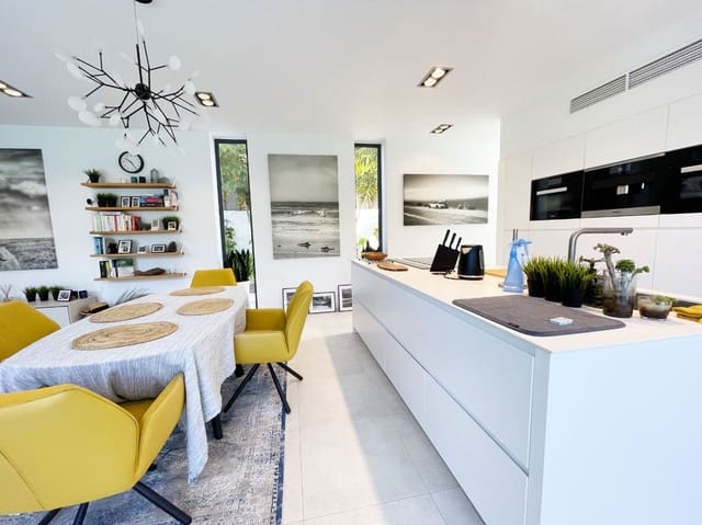 2 soverom Villa til salgs i Pueblo, Calpe / Calp med svømmebasseng - € 1 140 000 (Ref: 9423977)