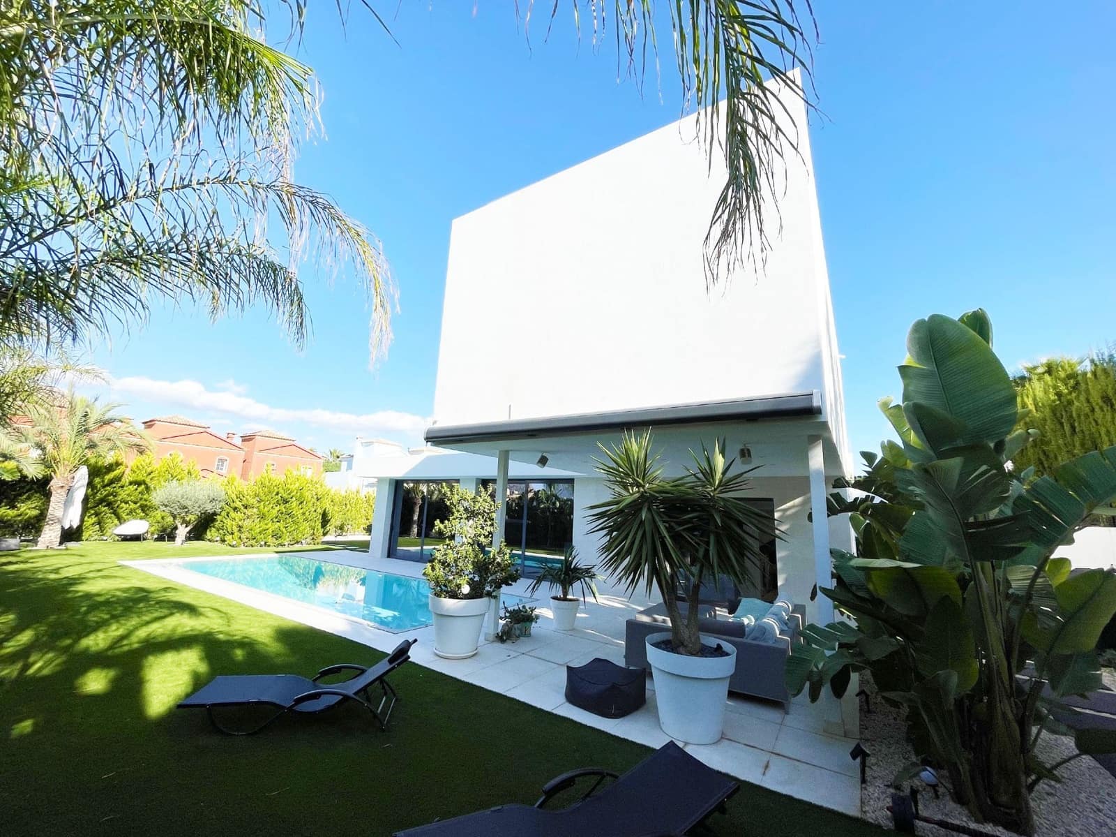 2 soveværelse Villa til salg i Calpe / Calp med swimmingpool - € 1.140.000 (Ref: 9423977)