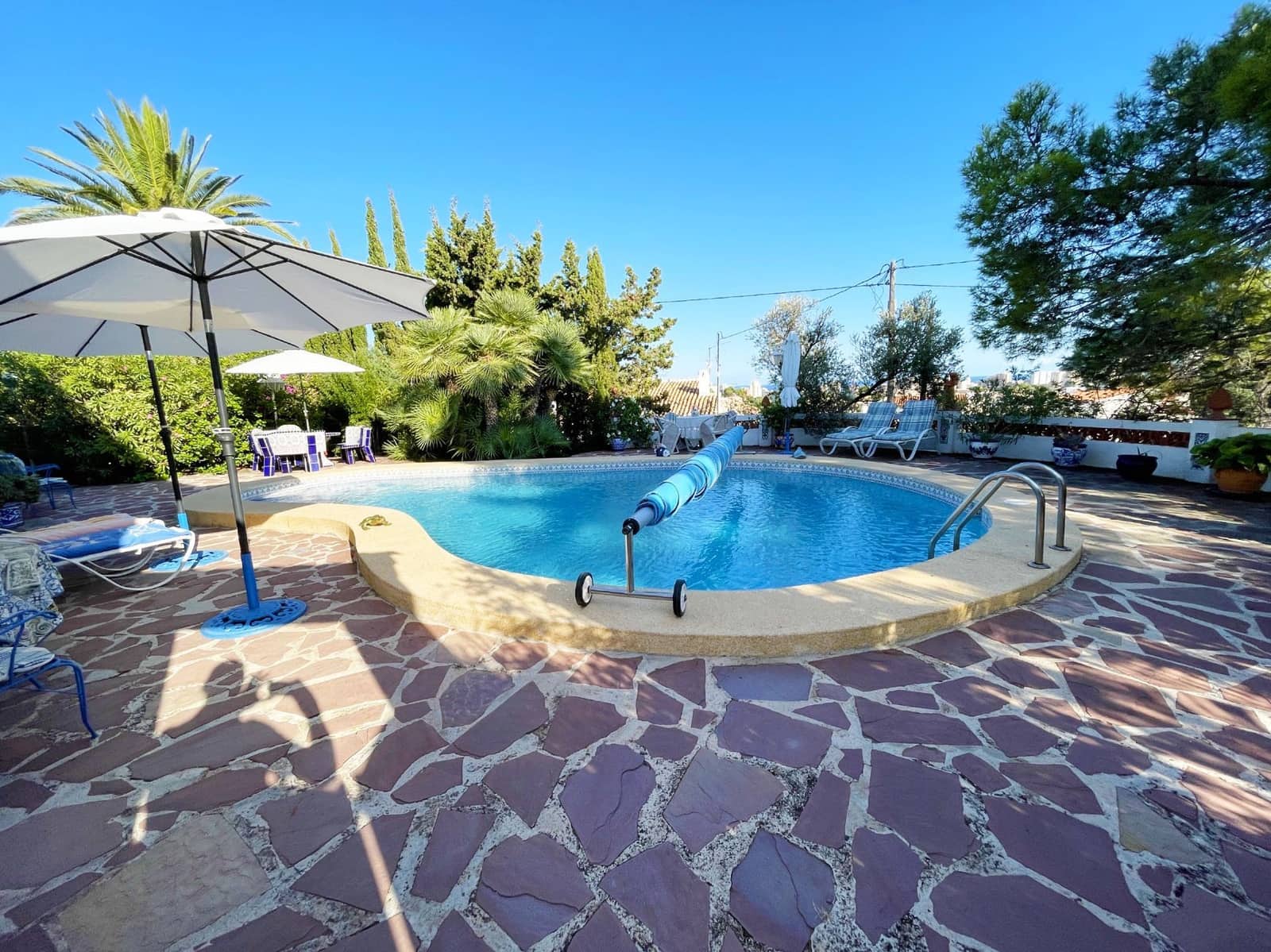 5 bedroom Villa for sale in Calpe / Calp with pool - € 850,000 (Ref: 9423978)