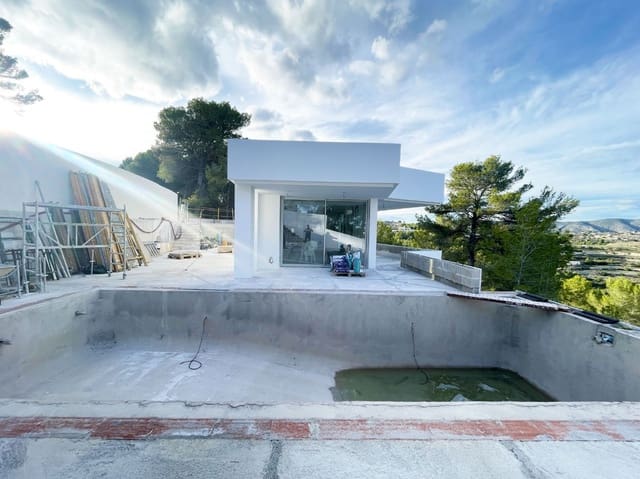 3 soveværelse Villa til salg i Casco Urbano, Teulada-Moraira med swimmingpool - € 1.095.000 (Ref: 9423980)