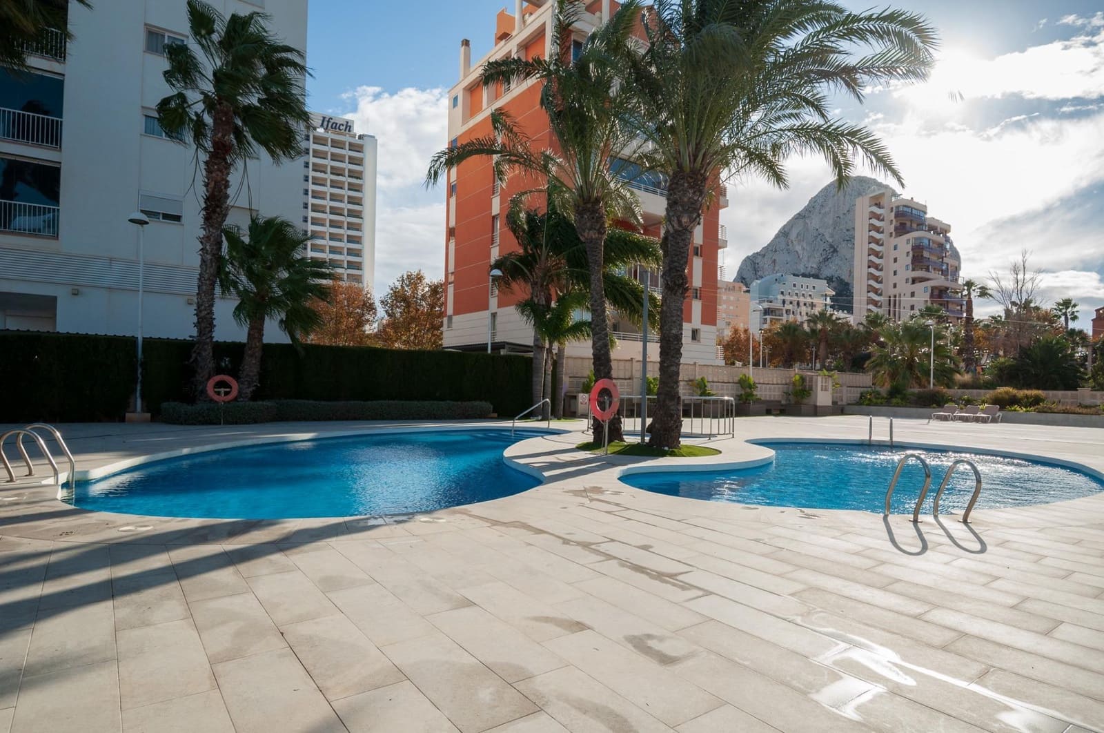 2 bedroom Apartment for sale in Calpe / Calp with pool - € 375,000 (Ref: 9440227)