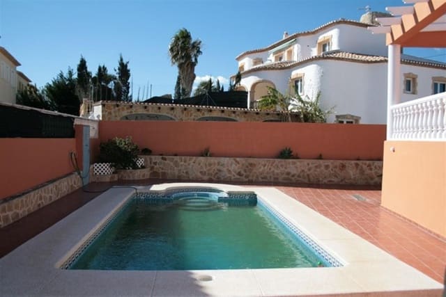 5 chambre Villa/Maison à vendre à Pueblo, Calpe / Calp avec piscine - 488 000 € (Ref: 9440230)