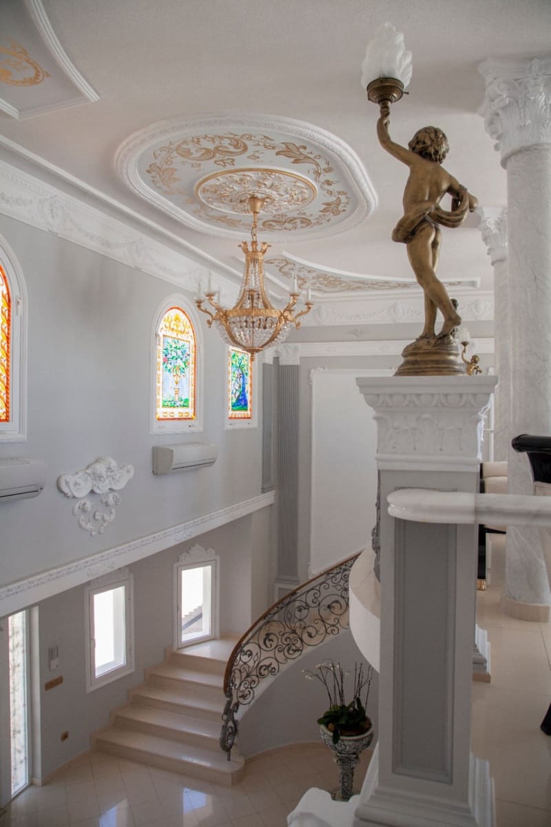 10 bedroom Villa for sale in Altea with pool - € 3,930,000 (Ref: 9440232)