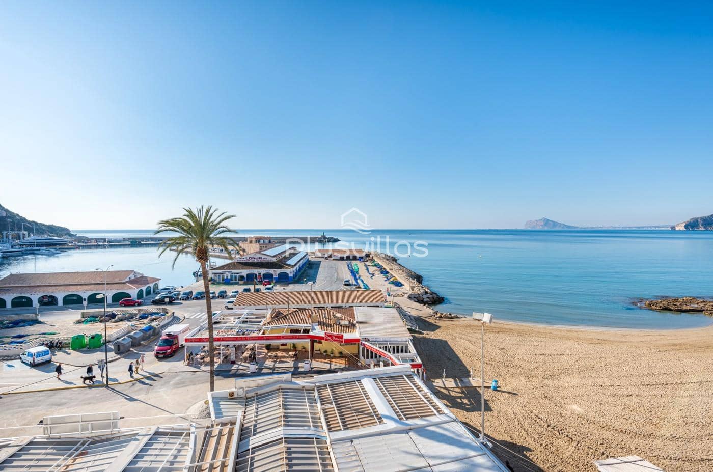 2 bedroom Apartment for sale in Calpe / Calp - € 535,000 (Ref: 9440234)