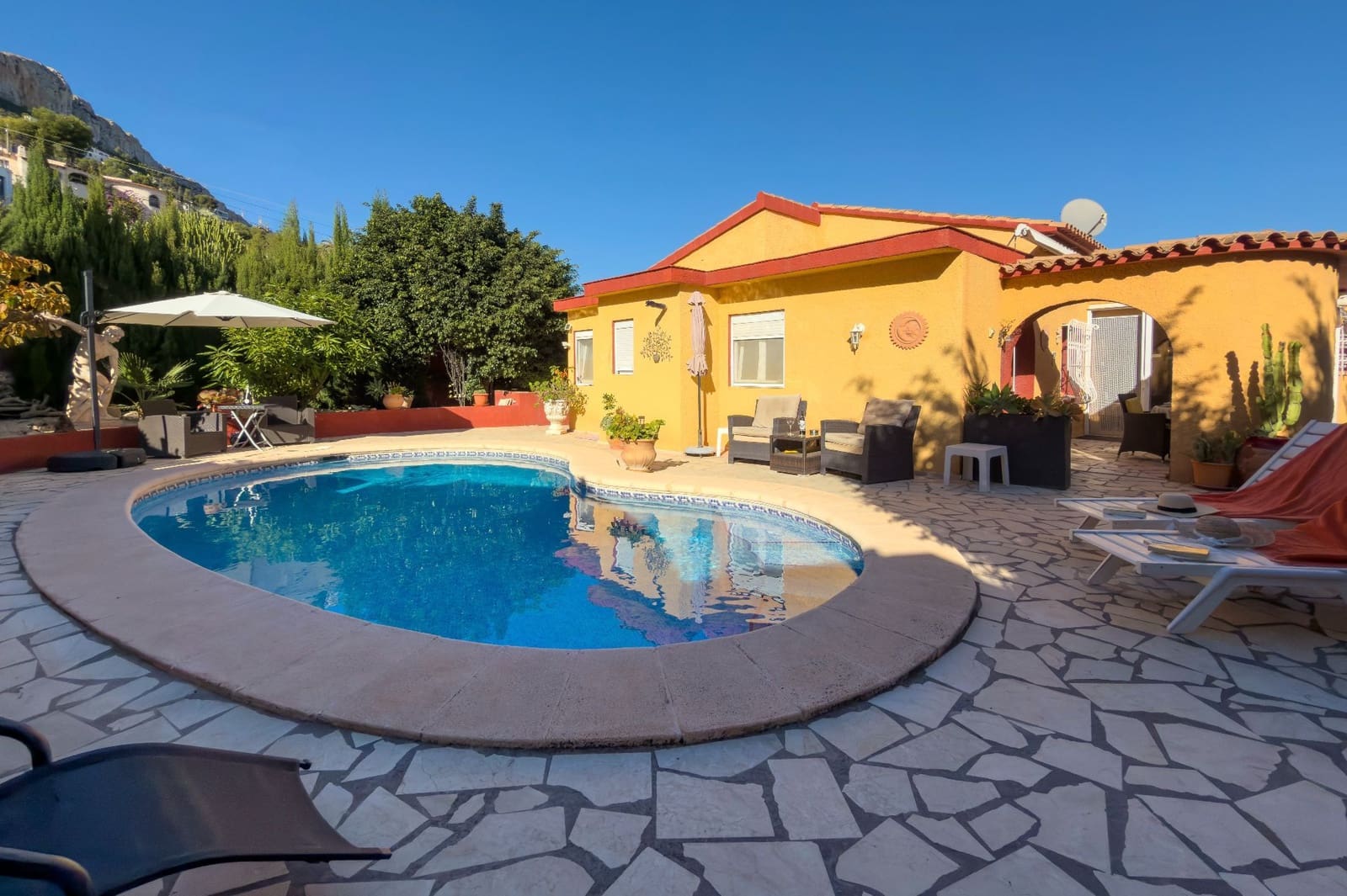 2 chambre Villa/Maison à vendre à Calpe / Calp avec piscine - 590 000 € (Ref: 9485359)