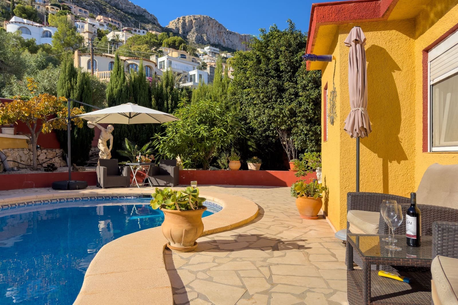 2 chambre Villa/Maison à vendre à Calpe / Calp avec piscine - 590 000 € (Ref: 9485359)