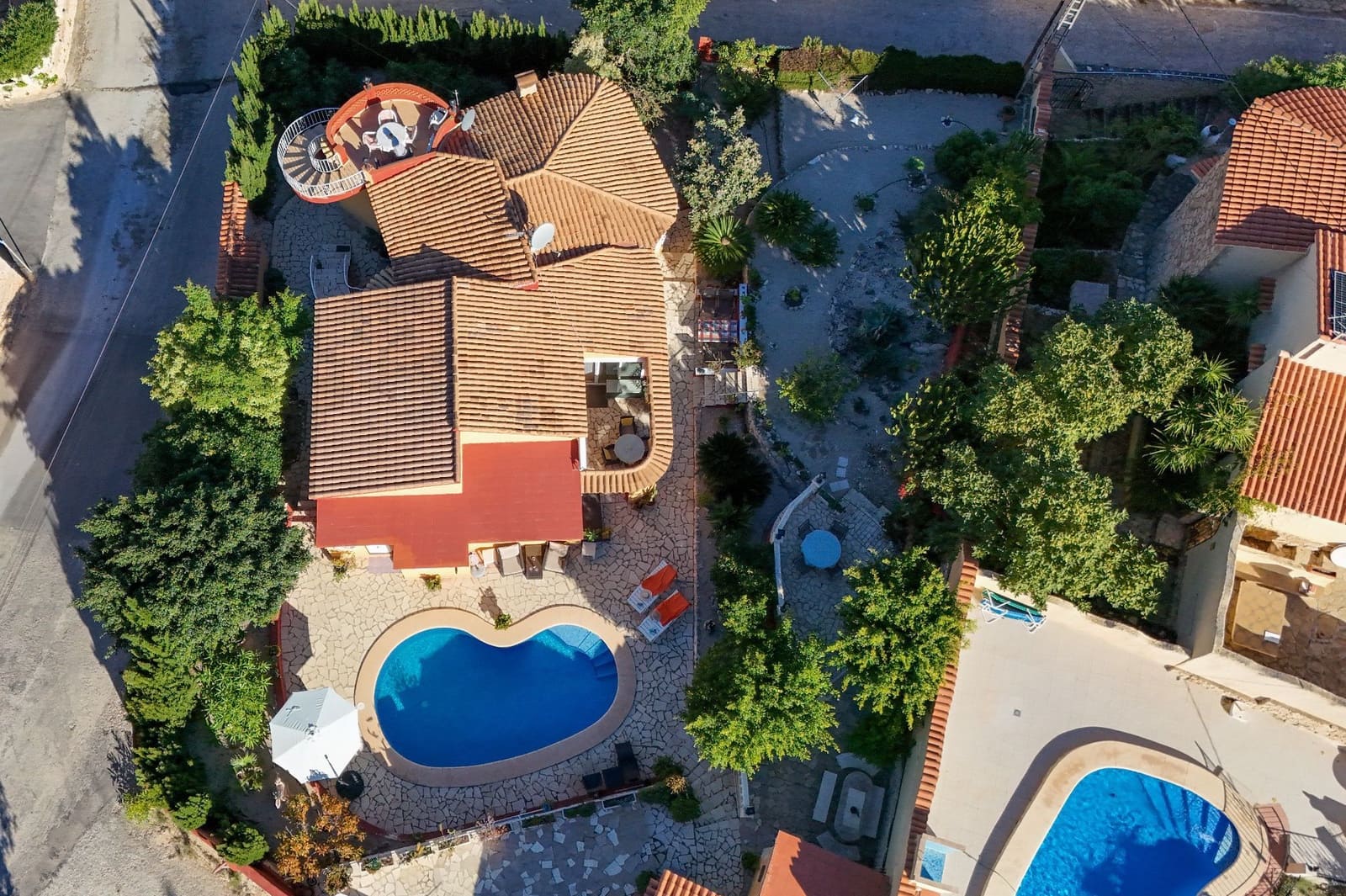 2 chambre Villa/Maison à vendre à Calpe / Calp avec piscine - 590 000 € (Ref: 9485359)