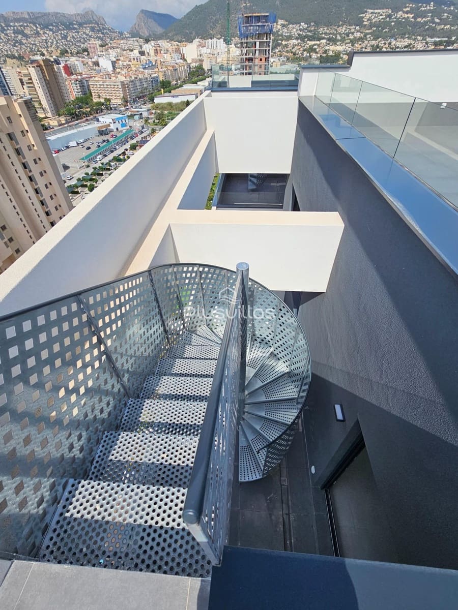 2 bedroom Apartment for sale in Calpe / Calp with pool - € 559,250 (Ref: 9496370)