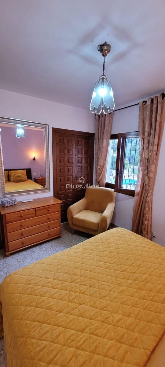 3 bedroom Villa for sale in Benissa with pool - € 477,000 (Ref: 9504587)