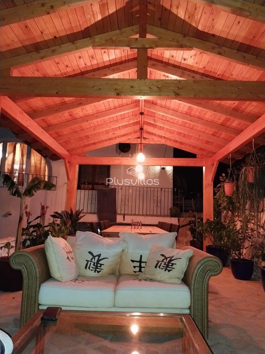 3 bedroom Villa for sale in Benissa with pool - € 477,000 (Ref: 9504587)