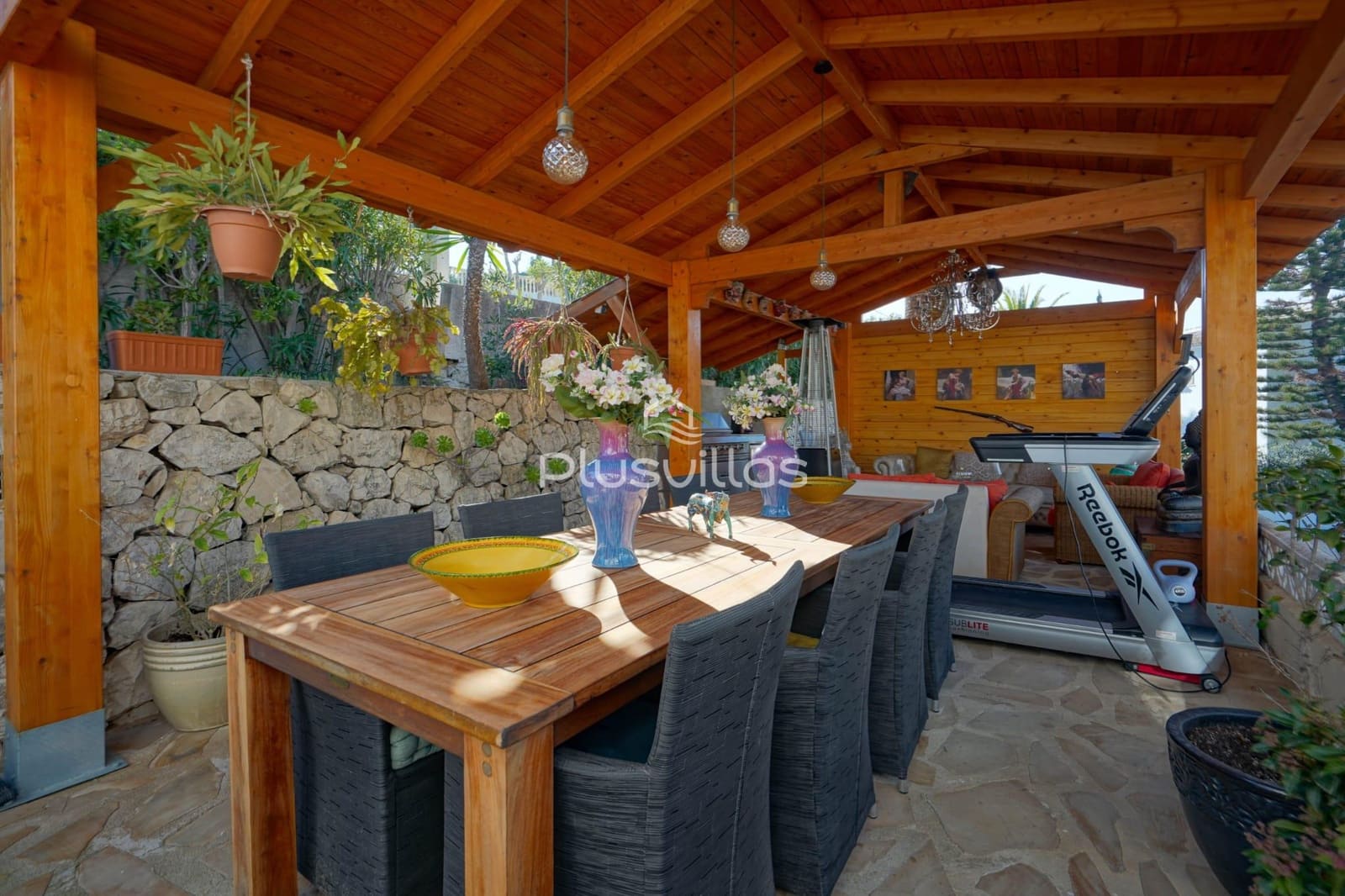 3 bedroom Villa for sale in Benissa with pool - € 610,000 (Ref: 9504587)