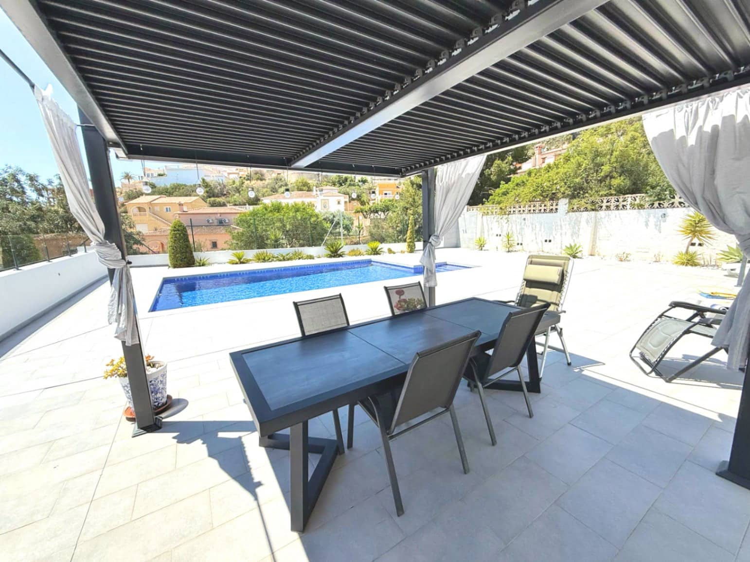 2 bedroom Villa for sale in Calpe / Calp with pool - € 650,000 (Ref: 9509170)