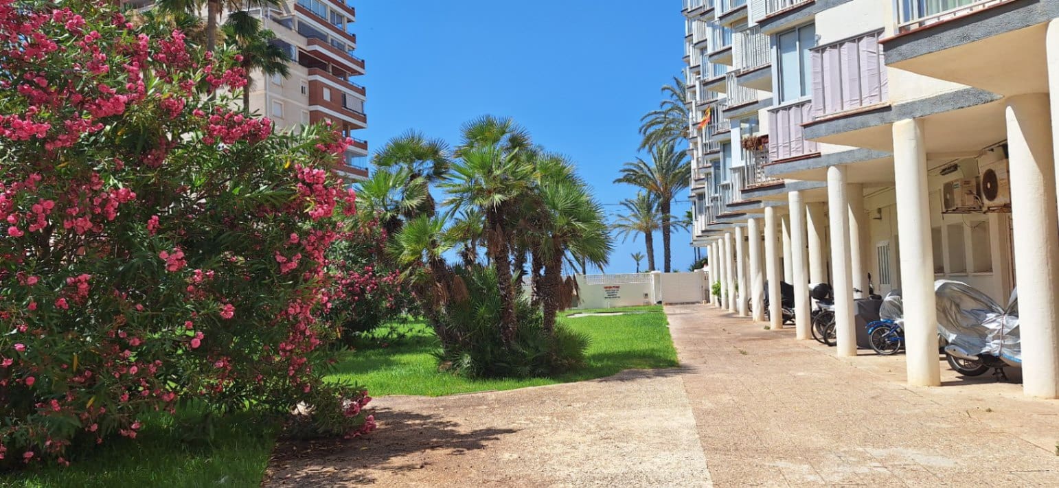1 soveværelse Lejlighed til salg i Calpe / Calp - € 214.000 (Ref: 9509173)
