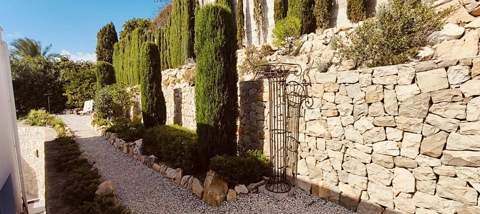 4 bedroom Villa for sale in Calpe / Calp with pool - € 1,390,000 (Ref: 9509177)